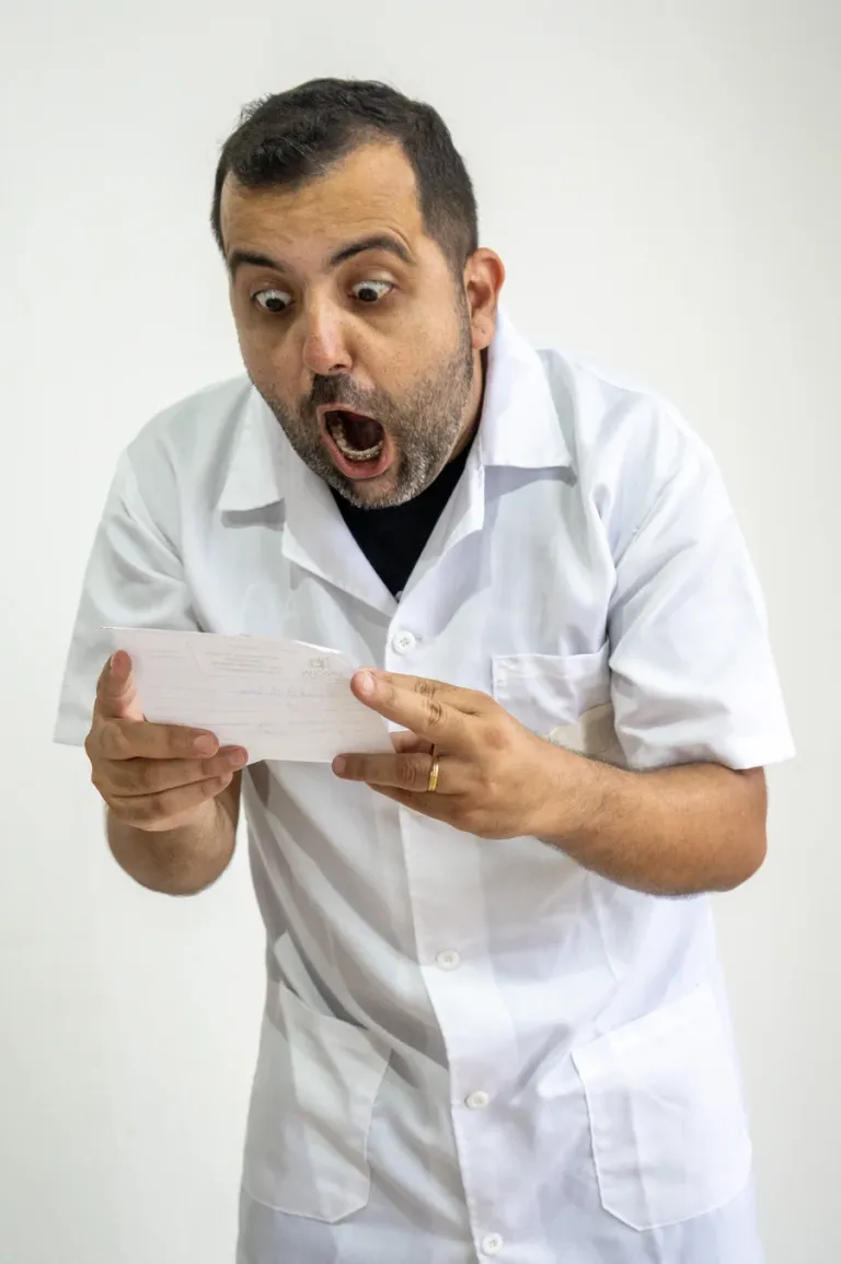 Guri da Farmácia, o comediante Diego Capela